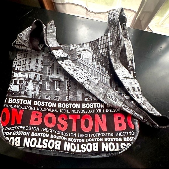 Robin Ruth Boston Bag Tote Purse Crossbody - Picture 1 of 14